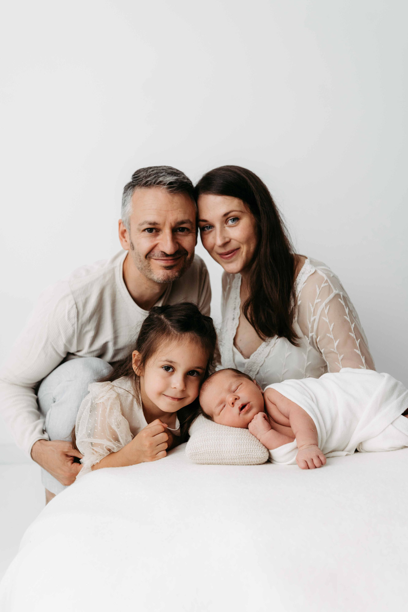 https://alina-schaetzel.de/wp-content/uploads/2026/07/Babyshooting-Ingolstadt-4.jpg